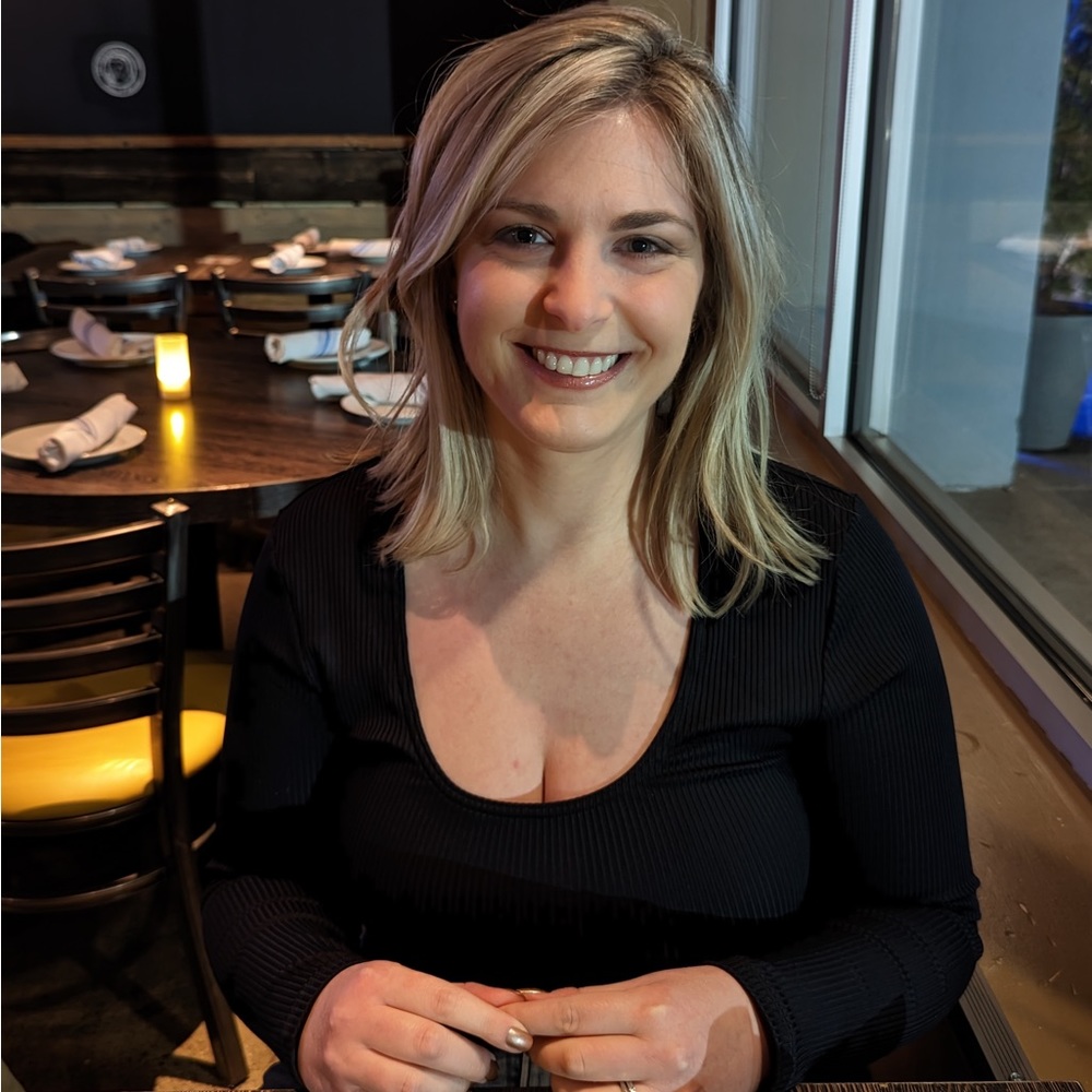 Meet your Posher, Arielle